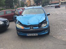 Без полиция на зрелищната катастрофа край Сточна гара, участниците се разбраха с протоколи