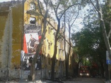 Разследващите големия пожар на складовете се запознаха с пораженията отблизо