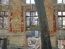Окръжна прокуратура разпореди незабавно укрепване и обезопасяване на изгорелите тютюневи складове