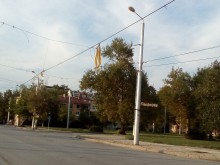 Опасни жици дебнат деца в Пловдив