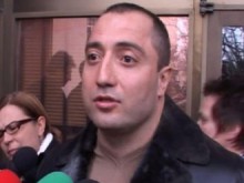 Митьо Очите се завърна в България, продължава лечението си в Поморие