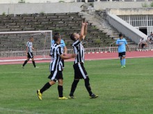 Локо разгроми Дунав, играч на черно-белите блести с хеттрик