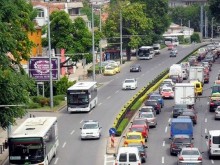 Градските автобуси с делнично разписание днес