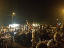 Стотици препълниха новия площад на събора в с.Крислово