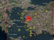 Няколко силни труса удариха и край Измир