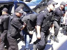 Човек на Божо Кравата се прибира у дома, ще гледа бебе
