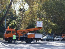 Продължава махането на опасната тролейбусна мрежа в Пловдив