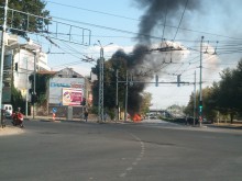 Кола пламна на Сточна гара