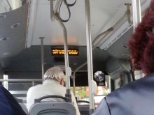 В Пловдив: Кондуктор яде по време на работа, автобусът мирише на кухня