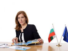 Ангелкова с поздрав за Световния ден на туризма