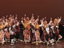 Ансамбъл "Българе" представя "Осмото чудо" пред пловдивчани