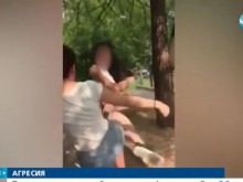 Педагози и психолози работят с ученичките, участвали в бой във Варна