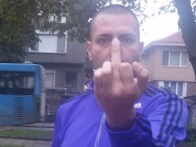 Вижте го добре: Този таксиметров шофьор превърна пътуването на пловдивчанка в кошмар!