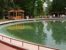 Двама поискаха да покарат водно колело, но чуха "Забранено е за цигани"!