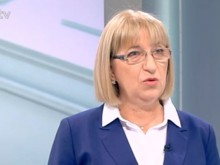 Цачева: Ако и на 40 години си социалист - нямаш мозък