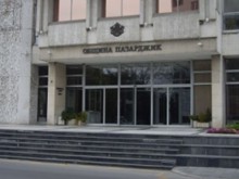 Разрешиха на гей двойка да извади акт за раждане на сина си в Пазарджик