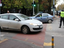 Извънредно: Джип блъсна жена на окървавеното преди дни кръстовище в Кючука!