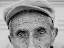 Британски фотограф с изключителен жест към читалище у нас