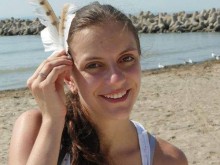 Млада жена има нужда от средства, за да продължи борбата за живота си