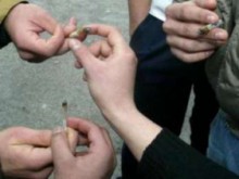Спипаха младеж с цигара марихуана на Гребната