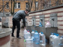 Пробутват ни като минерална вода от чешмата