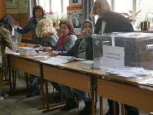 Активността в Пловдив скочи на почти 20%, 264 са гласували машинно