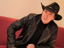 Напусна ни големият български певец Бисер Киров