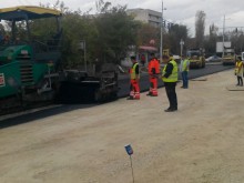 Първо в Plovdiv24.bg: Започна асфалтирането на "Коматевско шосе"