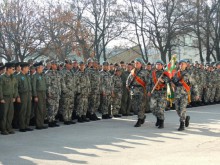Военният министър ще посети авиобазите в Крумово и Граф Игнатиево