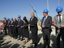 Борисов: Внасяме най-евтиния газ 