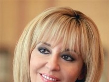 Мая Манолова ще посети Труд