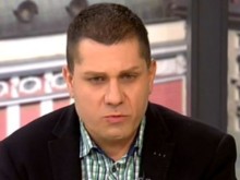 Бизнесмен: Полицаите скачаха върху главата ми, умирах, а те се смееха