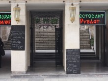 Мишки в "елитен" ресторант на Главната, работниците без заплати