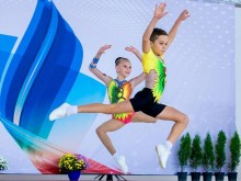 Пловдивчани безапелационно окупираха първите места в турнир по аеробика в София
