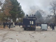 Видео от бунта на бежанците в Харманли