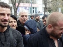 Екшънът е близо: Динко и Перата пред бой!