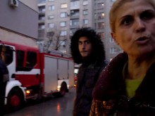 Жена кълне пловдивски пожарникари: Парите само за лекари и свещи да ги ползвате!