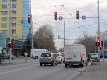 Координират светофари по "магистралата" на Кючука