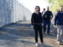 Бъчварова: Държавата има план при миграционен натиск и терористичен акт