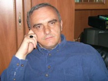 Пловдивски учител обяви гладна стачка, причината - качени в нета видеа