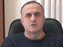 Бизнесмен: По-добре оргия с ученичка, отколкото да минат на другия бряг