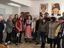 Младежи гостуваха в Дома за възрастни хора в Пловдив