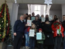 В "Централен“ наградиха участници в ученически фотоконкурс