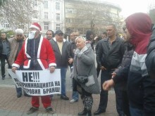 Недоволни пловдивски таксиджии: Тъпчат ни като мишки, стига с тия мирни протести!