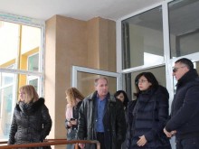 Психолози ще работят с учителите в Хитрино от утре