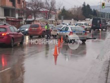 Два автомобила блъснаха и убиха на място млада жена в София