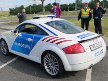 Унгарската полиция задържа заподозрени в тероризъм девойки, пътуващи за България