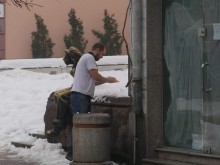 Този пловдивчанин от сняг и студ не се бои
