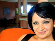 Млада жена се бори с рака и има нужда от средства
