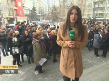 Учители излизат на ефективен протест заради агресивен ученик